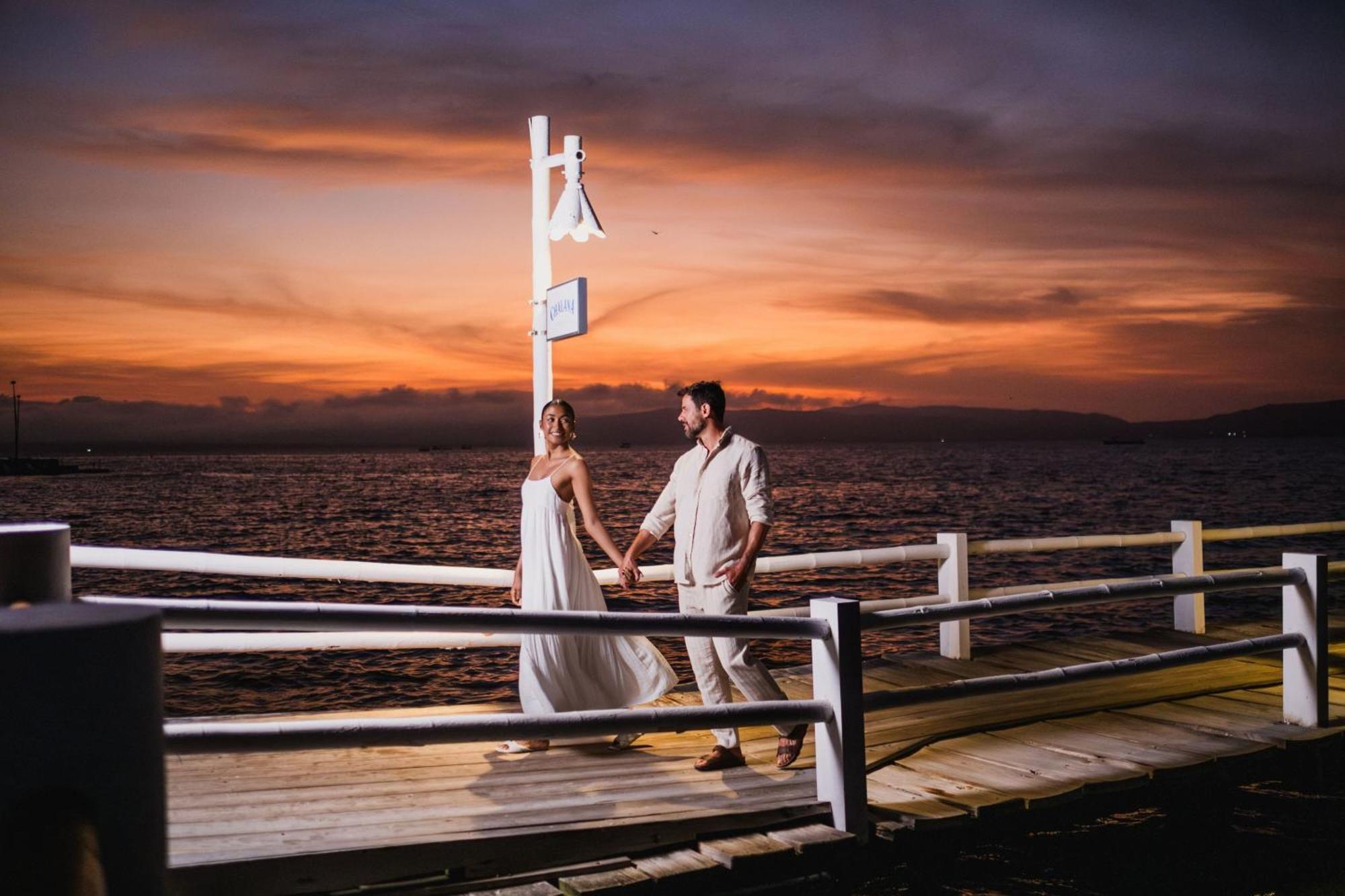 Hotel Paracas, A Luxury Collection Resort, Παράκας Εξωτερικό φωτογραφία Sunset at the pier