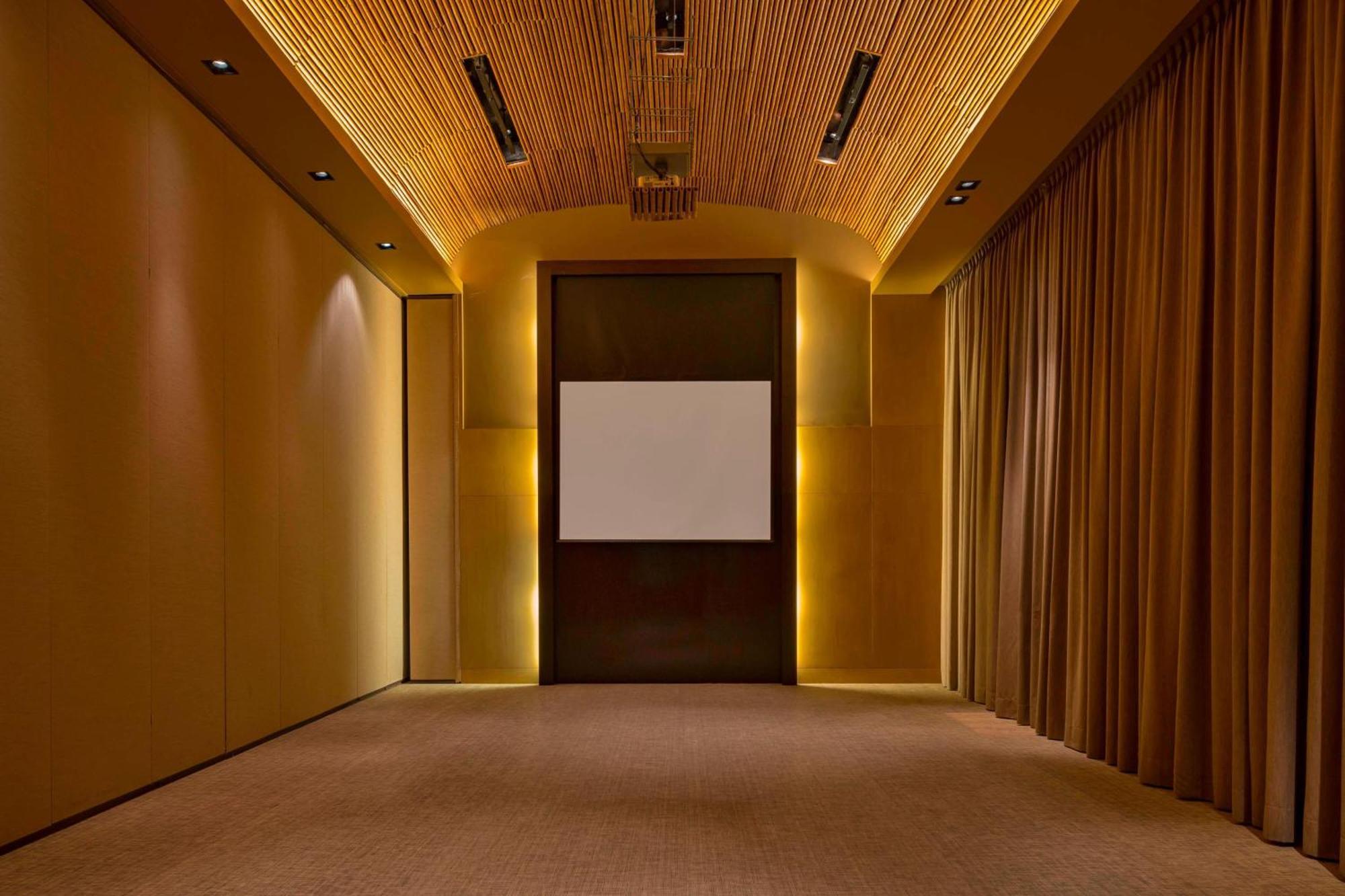 Hotel Paracas, A Luxury Collection Resort, Παράκας Εξωτερικό φωτογραφία The interior of the 100-seat screening room